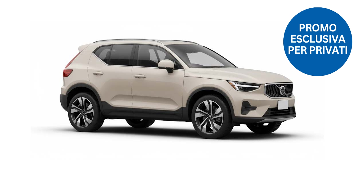 VOLVO XC40 B3 Core automatico - esterno 1 di 1